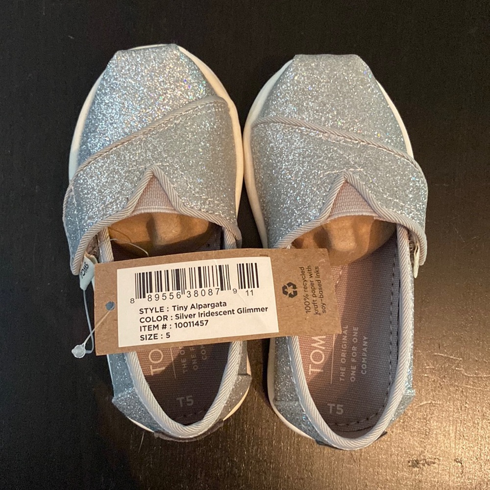 TOMS silver sparkles tiny alpargatas NIB size 5